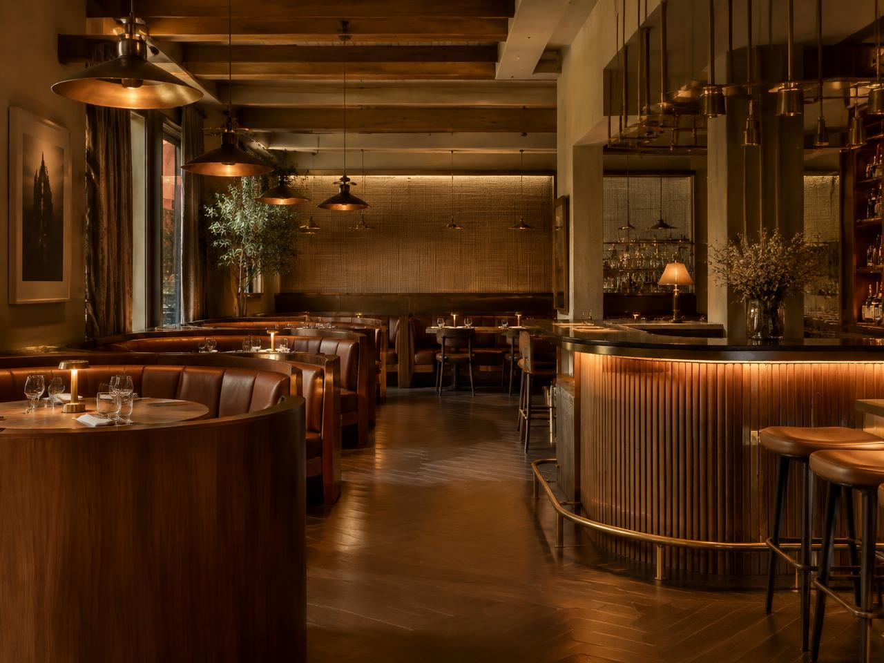 Restaurant with walnut banquettes
